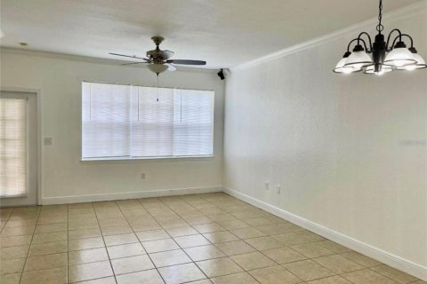 Condominio en alquiler en Orlando, Florida, 2 dormitorios, 94.2 m2 № 2109592 - foto 9