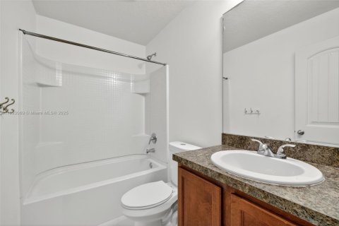 Villa ou maison à vendre à Port St. Lucie, Floride: 3 chambres, 114.83 m2 № 1946774 - photo 20