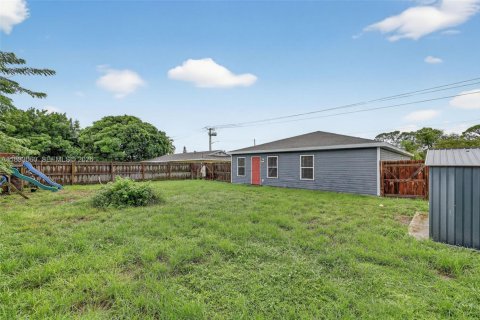 Villa ou maison à vendre à Port St. Lucie, Floride: 3 chambres, 114.83 m2 № 1946774 - photo 27