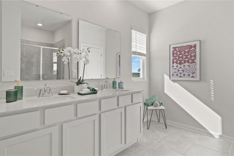 House in Orlando, Florida 3 bedrooms, 208.47 sq.m. № 2133518 - photo 15