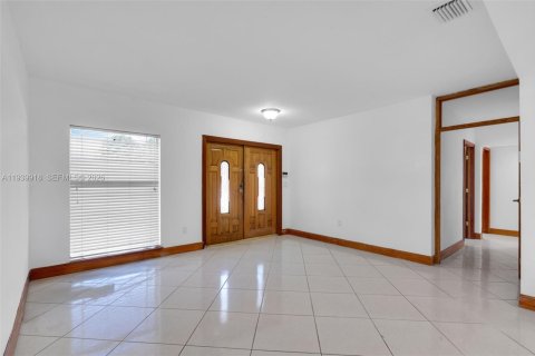 Купить виллу или дом в Майами, Флорида 3 спальни, 216.09м2, № 1997110 - фото 6