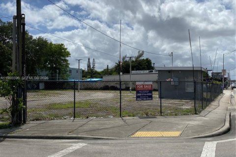 Купить коммерческую недвижимость в Майами, Флорида № 2060497 - фото 5