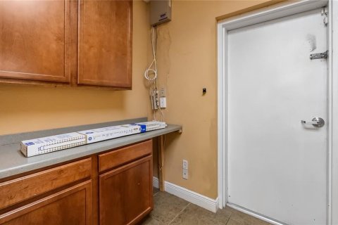 Propiedad comercial en alquiler en Tavares, Florida, 111.48 m2 № 1688136 - foto 20