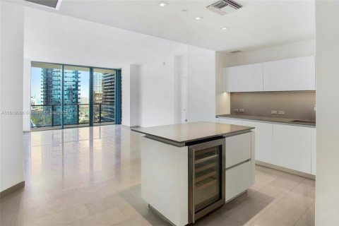 Condominio en venta en Miami, Florida, 2 dormitorios, 111.67 m2 № 1962450 - foto 2