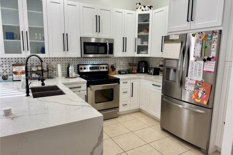 Villa ou maison à vendre à Cutler Bay, Floride: 3 chambres, 163.51 m2 № 1938637 - photo 5