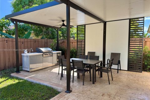 Villa ou maison à vendre à Cutler Bay, Floride: 3 chambres, 163.51 m2 № 1938637 - photo 18