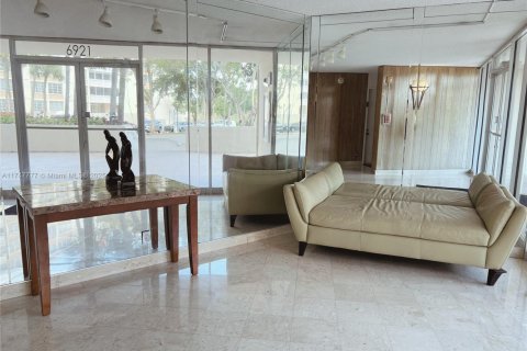 Condominio en venta en Lauderhill, Florida, 2 dormitorios, 103.12 m2 № 1729501 - foto 30