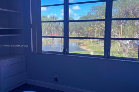 Condominio en venta en Lauderhill, Florida, 2 dormitorios, 103.12 m2 № 1729501 - foto 19