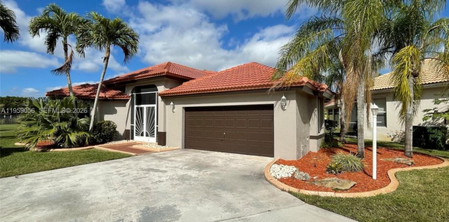 Дом в Хомстед, Флорида 3 спальни, 148.64м2 № 2017837