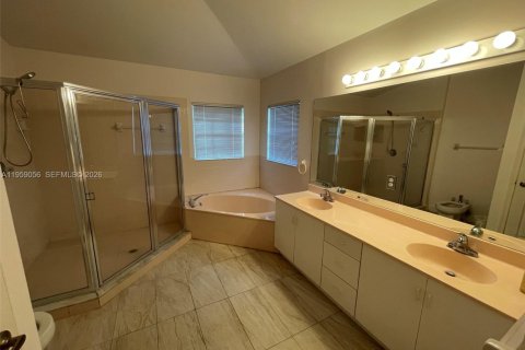 Снять в аренду виллу или дом в Хомстед, Флорида 3 спальни, 148.64м2, № 2017837 - фото 11