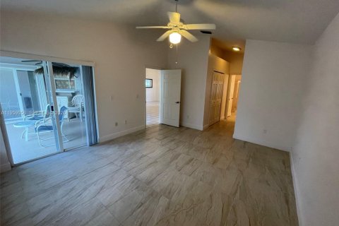 Снять в аренду виллу или дом в Хомстед, Флорида 3 спальни, 148.64м2, № 2017837 - фото 10