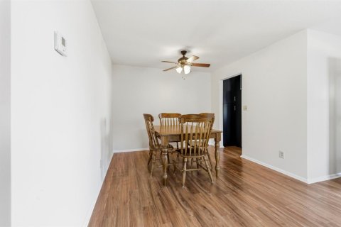 Condo in North Palm Beach, Florida, 2 bedrooms № 2246192 - photo 7