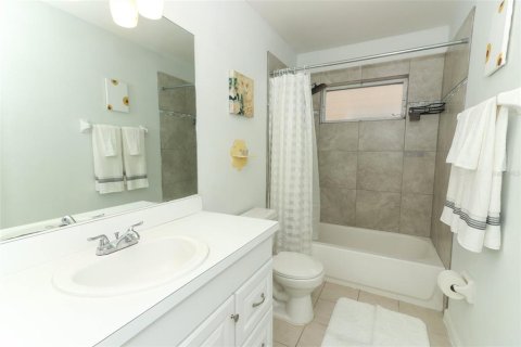 House in Altamonte Springs, Florida 4 bedrooms, 177.63 sq.m. № 1533172 - photo 30