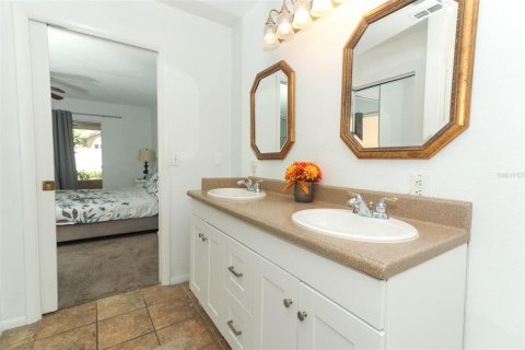 House in Altamonte Springs, Florida 4 bedrooms, 177.63 sq.m. № 1533172 - photo 20