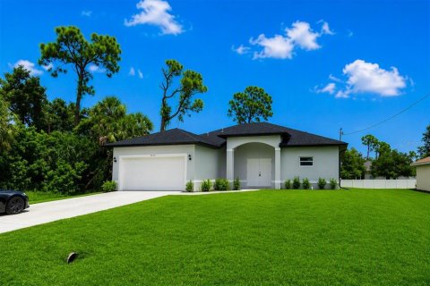 Villa ou maison à North Port, Floride 3 chambres, 148.64 m2 № 2385634