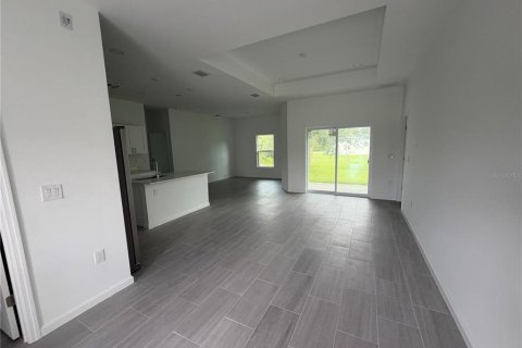 Villa ou maison à louer à North Port, Floride: 3 chambres, 148.64 m2 № 2385634 - photo 9
