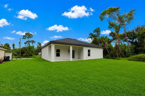 Villa ou maison à louer à North Port, Floride: 3 chambres, 148.64 m2 № 2385634 - photo 3
