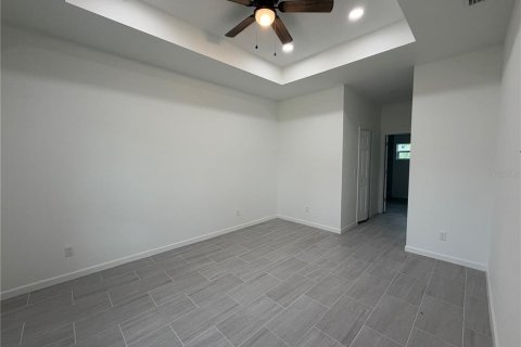 Villa ou maison à louer à North Port, Floride: 3 chambres, 148.64 m2 № 2385634 - photo 11