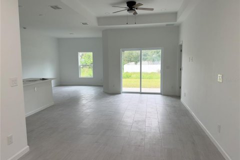 Villa ou maison à louer à North Port, Floride: 3 chambres, 148.64 m2 № 2385634 - photo 8