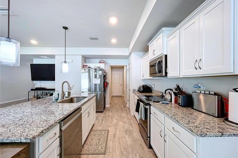 Casa en venta en Brooksville, Florida, 3 dormitorios, 171.87 m2 № 1914346 - foto 9