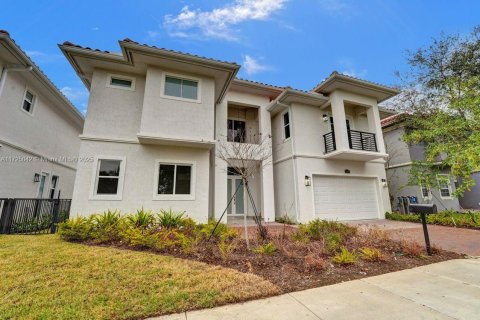 House in Dania Beach, Florida 6 bedrooms, 387.77 sq.m. № 1863754 - photo 4