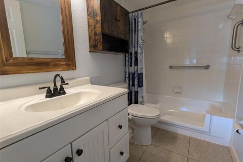 Condo in Punta Gorda, Florida, 2 bedrooms  № 1716453 - photo 11