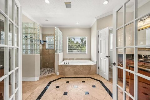 Villa ou maison à vendre à Apopka, Floride: 5 chambres, 477.15 m2 № 1910854 - photo 15