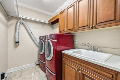 Villa ou maison à vendre à Apopka, Floride: 5 chambres, 477.15 m2 № 1910854 - photo 29