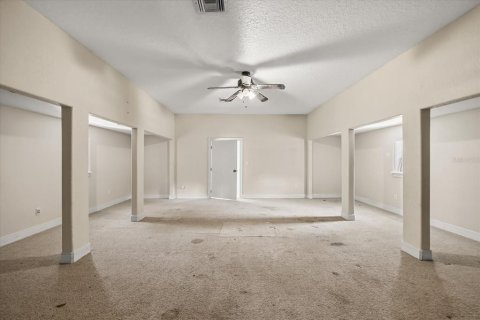 Villa ou maison à vendre à Apopka, Floride: 5 chambres, 477.15 m2 № 1910854 - photo 26