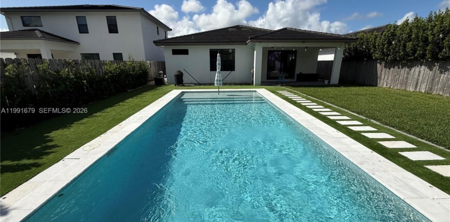 Villa ou maison à Homestead, Floride 4 chambres, 194.17 m2 № 2060997