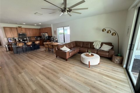 Villa ou maison à vendre à Homestead, Floride: 4 chambres, 194.17 m2 № 2060997 - photo 30