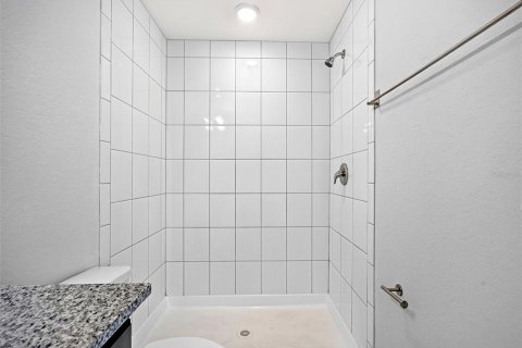 Immobilier commercial à vendre à Punta Gorda, Floride: 4 chambres, 194.72 m2 № 2355823 - photo 17
