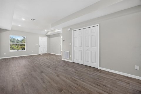 Immobilier commercial à vendre à Punta Gorda, Floride: 4 chambres, 194.72 m2 № 2355823 - photo 6