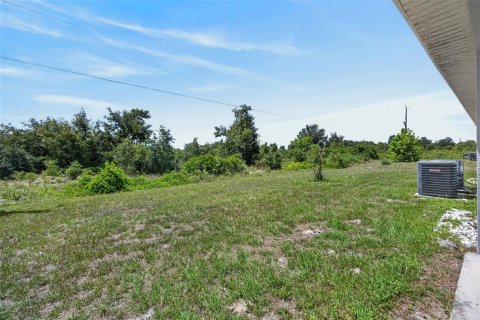 Immobilier commercial à vendre à Punta Gorda, Floride: 4 chambres, 194.72 m2 № 2355823 - photo 23