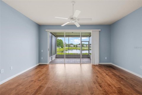 Townhouse in Riverview, Florida 3 bedrooms, 152.73 sq.m. № 2258501 - photo 13