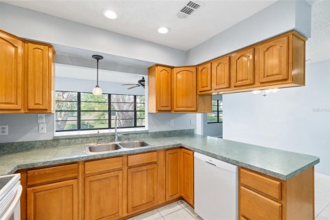 Condominio en venta en Sun City Center, Florida, 2 dormitorios, 152.55 m2 № 1678243 - foto 15