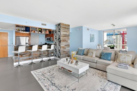 Condo in Miami, Florida, 2 bedrooms № 2185862 - photo 7