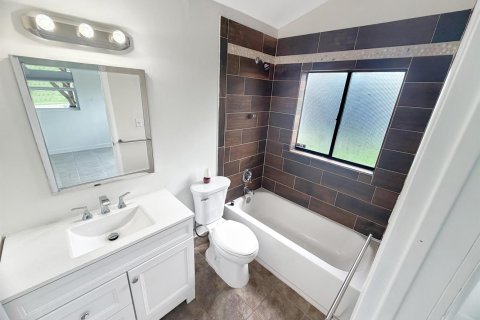 Casa en venta en Royal Palm Beach, Florida, 4 dormitorios, 127.46 m2 № 2245107 - foto 19