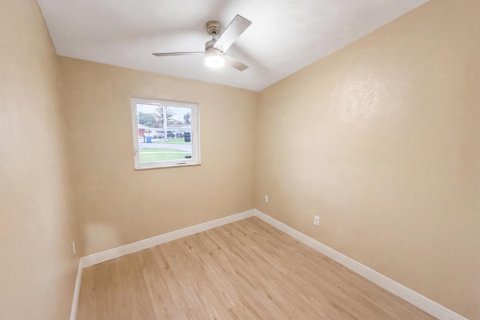 Casa en venta en Royal Palm Beach, Florida, 4 dormitorios, 127.46 m2 № 2245107 - foto 15