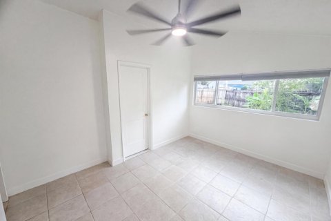 Casa en venta en Royal Palm Beach, Florida, 4 dormitorios, 127.46 m2 № 2245107 - foto 14