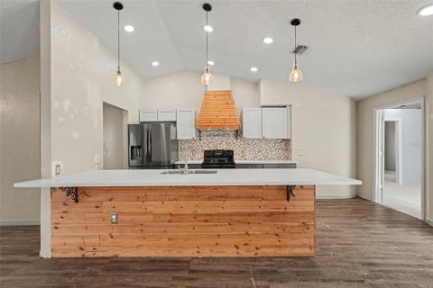 Casa en venta en Spring Hill, Florida, 3 dormitorios, 167.78 m2 № 2386356 - foto 10