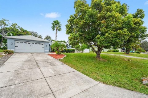Casa en venta en Spring Hill, Florida, 3 dormitorios, 167.78 m2 № 2386356 - foto 4