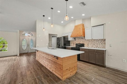 Casa en venta en Spring Hill, Florida, 3 dormitorios, 167.78 m2 № 2386356 - foto 11