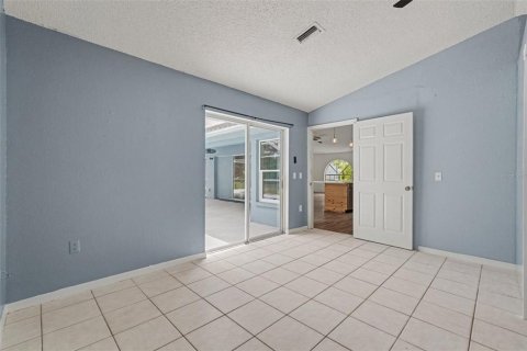 Casa en venta en Spring Hill, Florida, 3 dormitorios, 167.78 m2 № 2386356 - foto 25