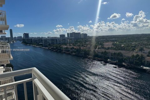 Condominio en alquiler en Hollywood, Florida, 1 dormitorio, 77.29 m2 № 2044007 - foto 6