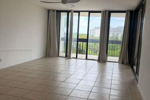 Condo in West Palm Beach, Florida, 2 bedrooms  № 2176439 - photo 13