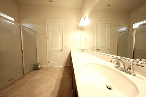 House in Orlando, Florida 4 bedrooms, 216.83 sq.m. № 2206958 - photo 12