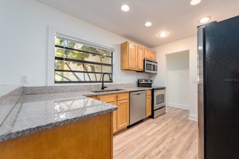 Casa en alquiler en Largo, Florida, 3 dormitorios, 124.12 m2 № 2277801 - foto 7