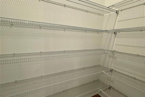 Снять в аренду таунхаус в Уинтер-Гарден, Флорида 5 комнат, 152.73м2, № 1914042 - фото 26