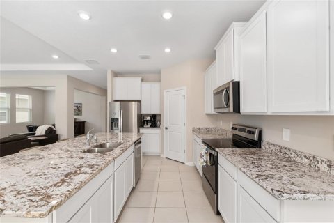 Casa en venta en Ocala, Florida, 4 dormitorios, 264.12 m2 № 2144714 - foto 16